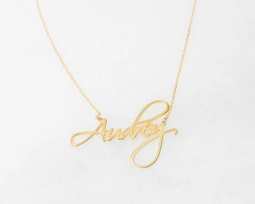 Collier Personnalis Lettres Cursives Zymala