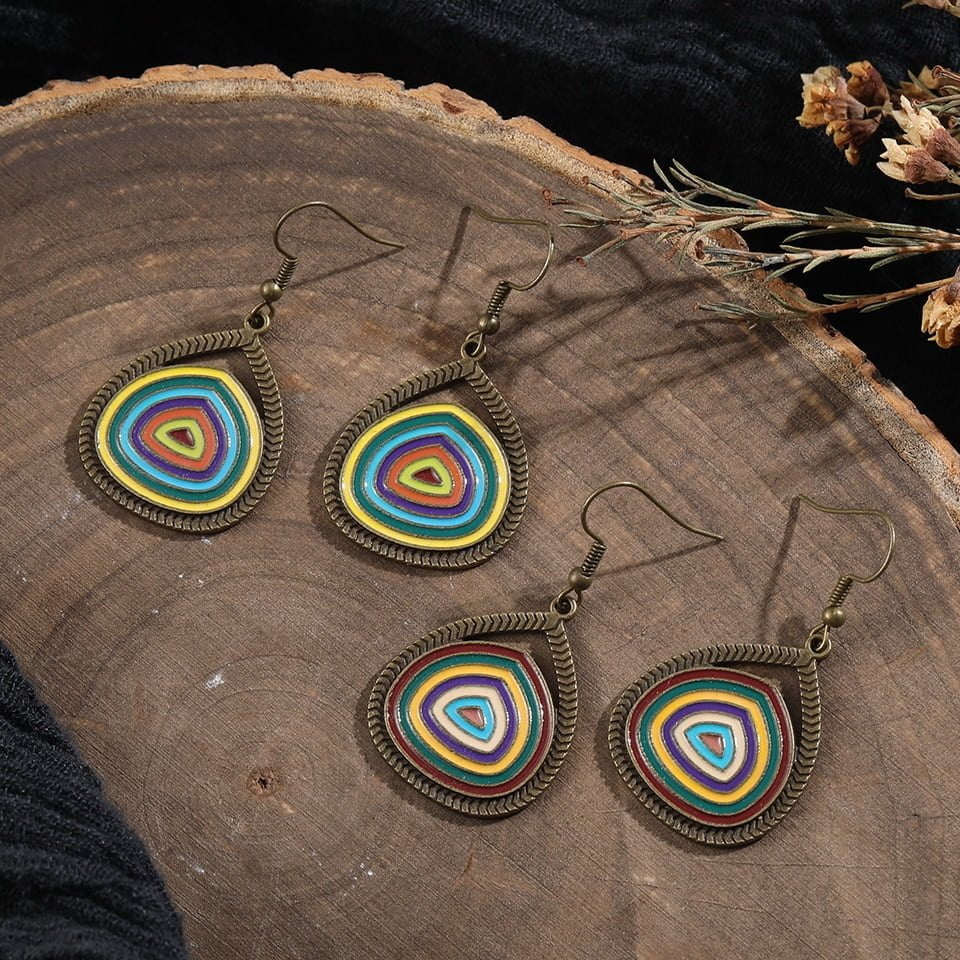 Round Multicoloured Pendant Earrings Vintage Design - Image 3