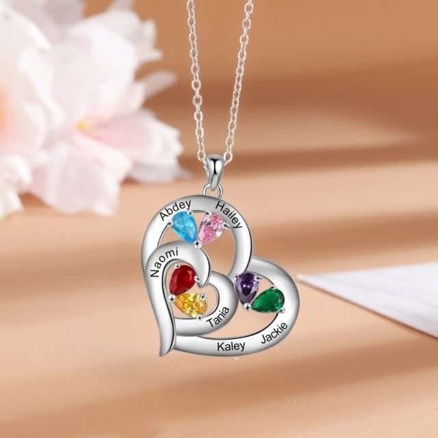 Personalized classic pendant for women 10