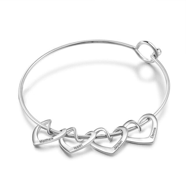 Women’s customized heart charm bracelets 10