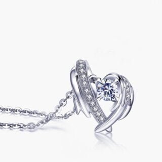 Luxury necklace with heart pendant for woman®