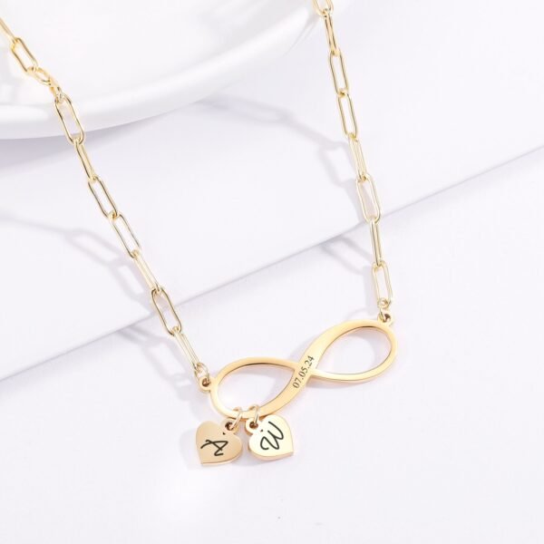 Infinity necklace with engraved heart initials 7
