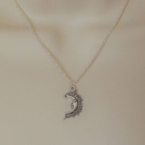 Ensemble collier pendentifs Soleil-Lune 10 Ensemble collier pendentifs Soleil-Lune 10
