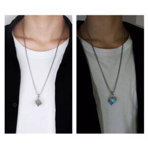 Collier avec pendentif lumineux 17 Collier avec pendentif lumineux 17