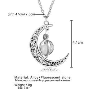 Collier pendentif lune avec pierre lumineuse 16 Collier pendentif lune avec pierre lumineuse 16