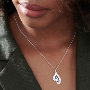 Collier personnalisé avec pierres de naissance 15