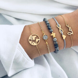 Lot de 4 bracelets chaînes avec des perles en pierre 12 Lot de 4 bracelets chaînes avec des perles en pierre 12