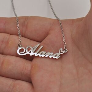 Collier pendentif coeur personnalisé prénom 12