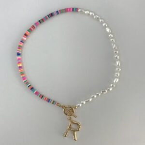 Collier à perles avec lettre initiale 10