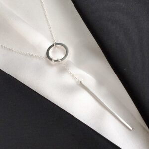 Long collier à pendentifs circulaire et rectangulaire 10