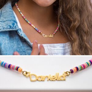 Collier prénom á perles pour fille 8