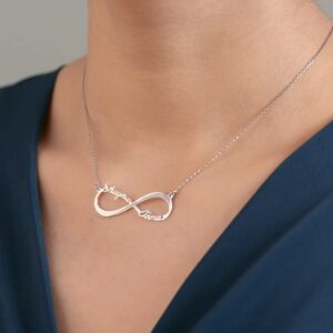 Collier pendentif infini personnalisé multi-prénoms 8 Collier pendentif infini personnalisé multi-prénoms 8