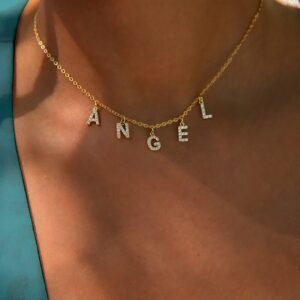 Collier prénom lettres séparées en zircon 7