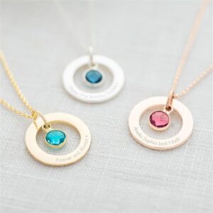 Collier pendentif rond personnalisé multi-prénoms 8