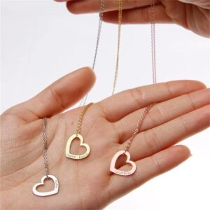 Collier pendentif cœur gravé 2 prénoms 10
