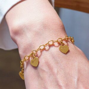 Bracelet Charm avec cœurs Personnalisés 13