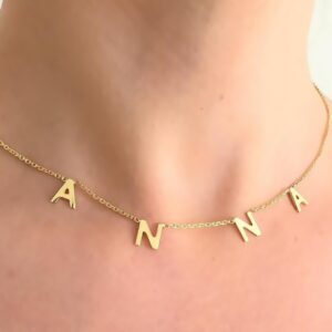 Collier ras de cou avec lettres personnalisées 10 Collier ras de cou avec lettres personnalisées 10