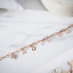 Collier à maillons personnalisé avec lettres 9 Collier à maillons personnalisé avec lettres 9