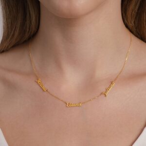 Collier personnalisé avec plusieurs noms de famille 11 Collier personnalisé avec plusieurs noms de famille 11