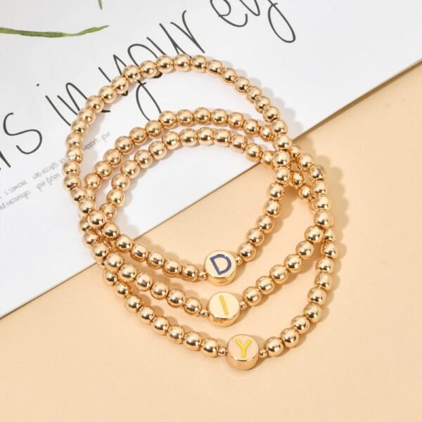 Bracelet initial avec perles plaquées Or Jaune 5