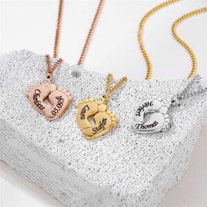 Collier naissance pieds gravés 11 Collier naissance pieds gravés 11