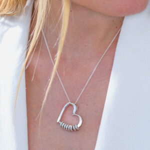 Collier coeur charmant avec Perles Gravées 10 Collier coeur charmant avec Perles Gravées 10