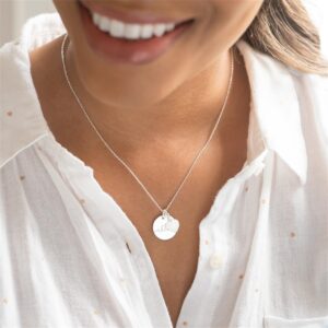 Pendentif Pièce ronde gravée avec breloque 9