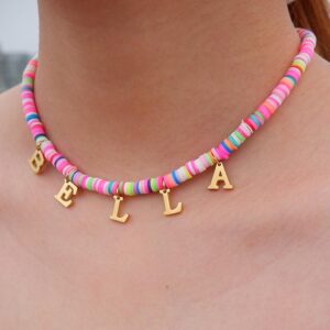 Collier à perles avec lettres personnalisées 9