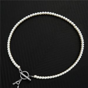 Collier ras de coup à perles blanches gravé initiale 9