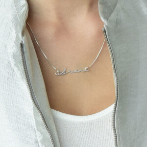 Collier personnalisé prénom a chaîne fine 10