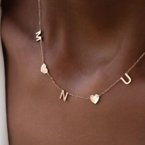 Collier cœurs personnalisé prénom 10 Collier cœurs personnalisé prénom 10