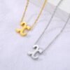 Collier personnalisé lettre initiale minuscule pour femme 14