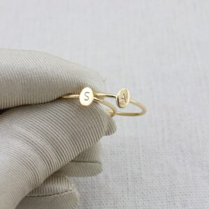 Bague ovale gravée Lettre Initiale 11