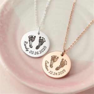 Collier pendentif pieds bébé personnalisé 9