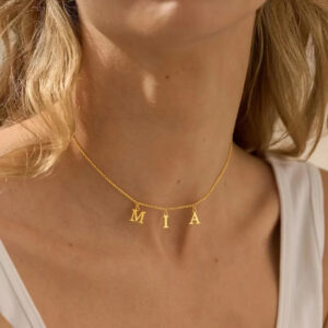 Collier lettres initiales suspendues 12
