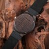 Montre en bois gravée personnalisée 12