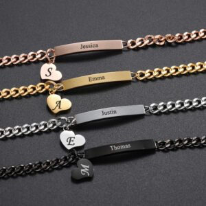Bracelet prénom à breloque coeur initiale 8