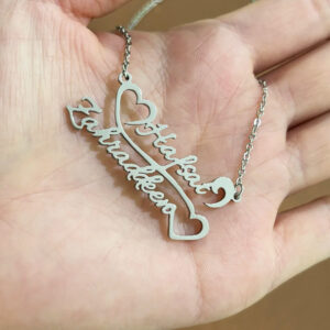 Collier personnalisés 2 prénoms et 2 Coeurs pour couples 12